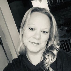 Meet your Posher, Lydia